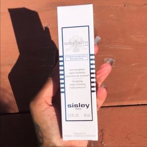 ✨BRAND NEW SISLEY PARIS SISLEYOUTH YOUTH PROTECTOR✨